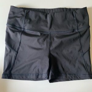 Athleta velocity short 3”